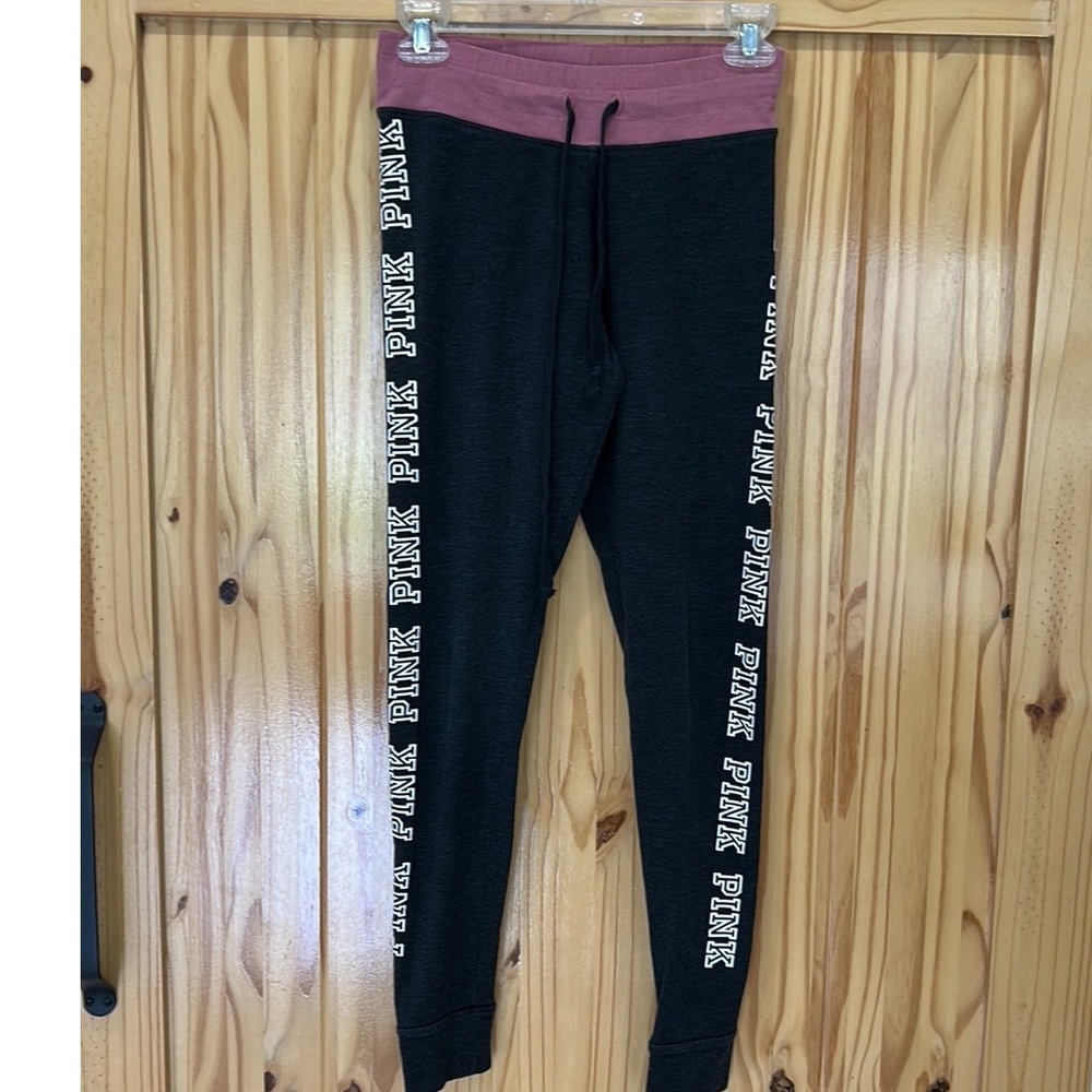 PINK Victoria's Secret Yoga Pants‎ Gray Pink Side Logo Athleisure. Size S
